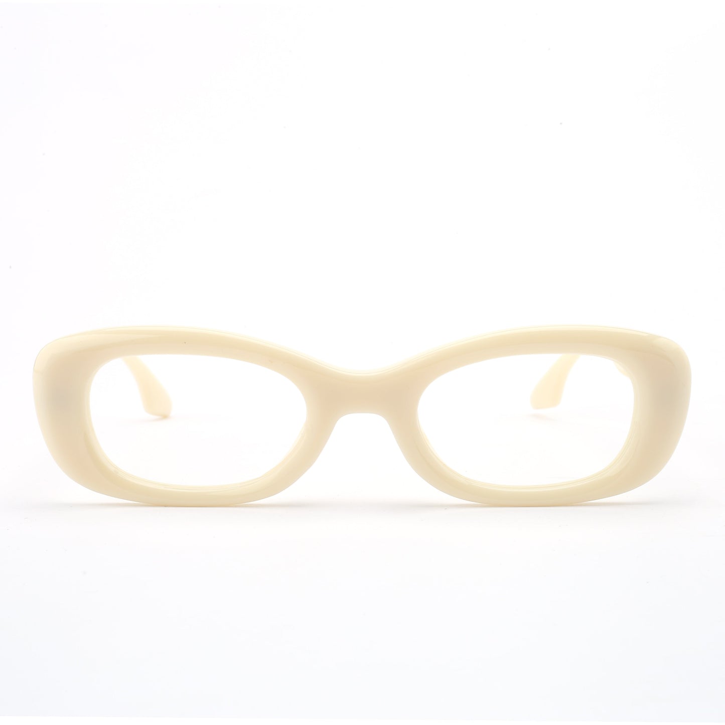 #color_ccreamy white